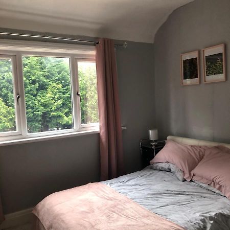 Double Bedroom Manchester Exterior photo